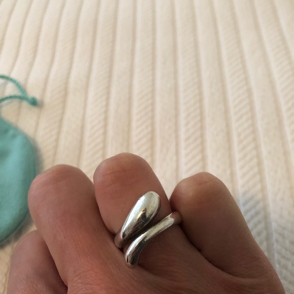 Authentic Tiffany & Co. Teardrop Ring - Picture 4 of 5